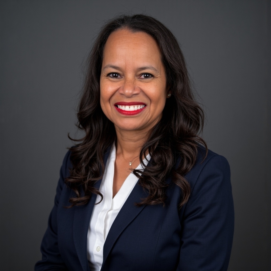 Terri Wallace Headshot